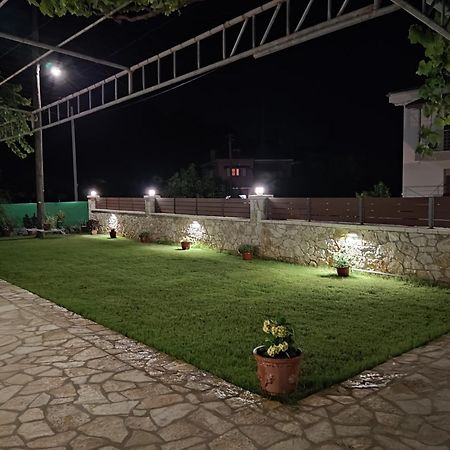 Syvota Apartments Family Room photo