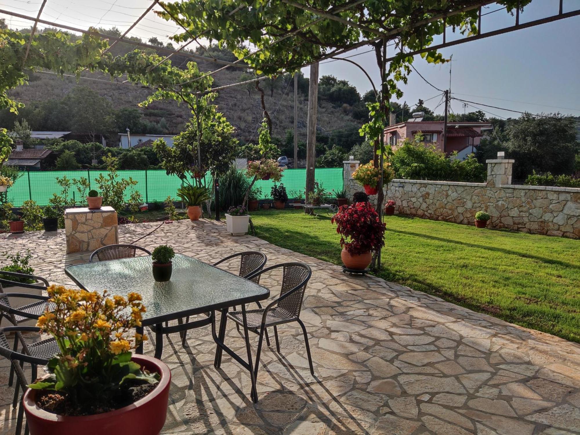 Syvota Apartments Family Room photo